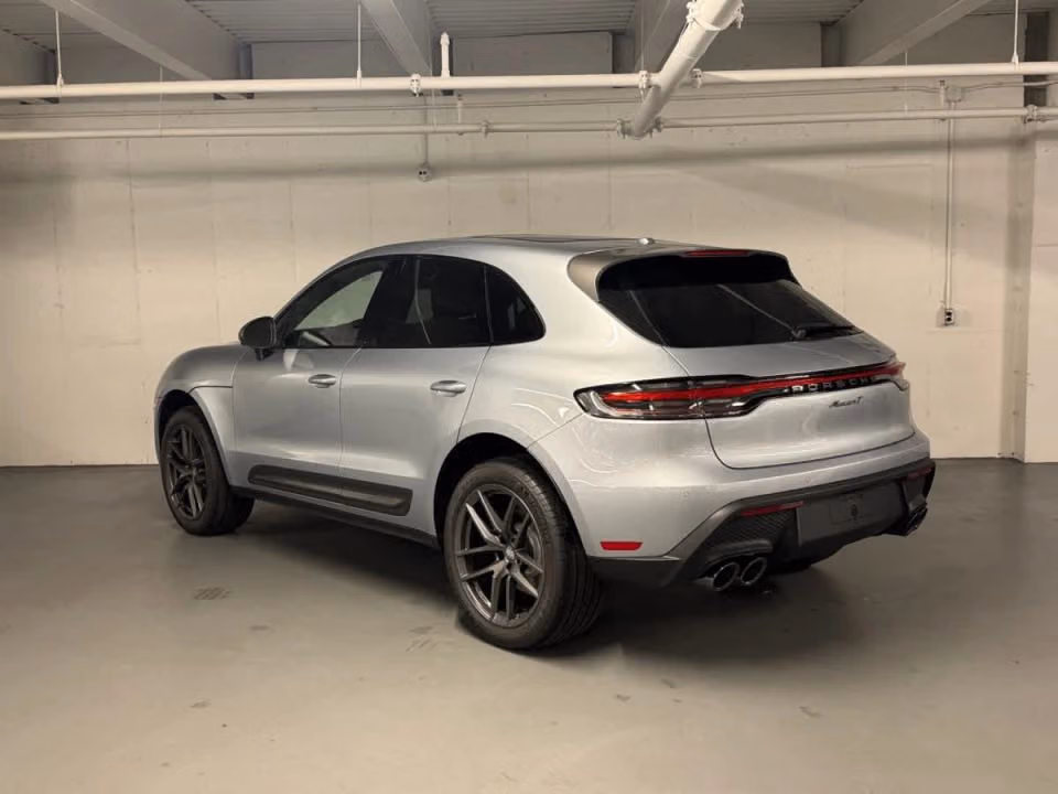 2026 Porsche Macan T - Photo 19