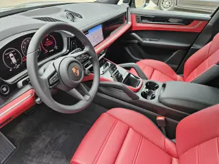 2026 Porsche Cayenne E-Hybrid - Photo 29