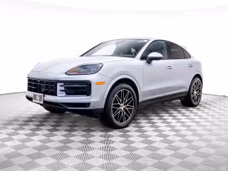 2025 Porsche Cayenne -'s photo