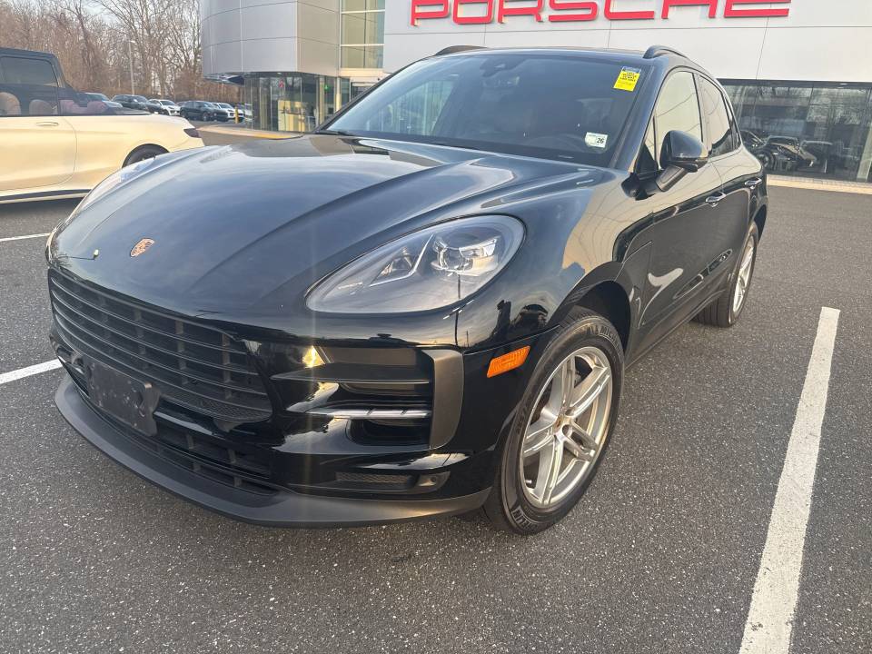 2021 Porsche Macan Base