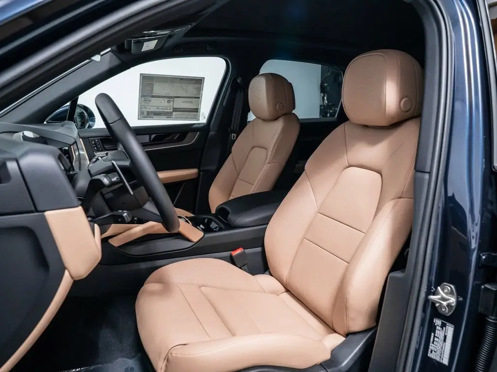 2026 Porsche Cayenne Base - Photo 40