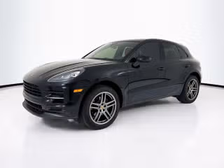 2020 Porsche Macan -'s photo