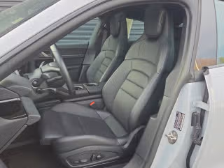 2025 Porsche Taycan S - Photo 33