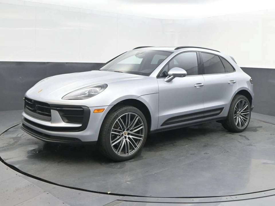 2026 Porsche Macan