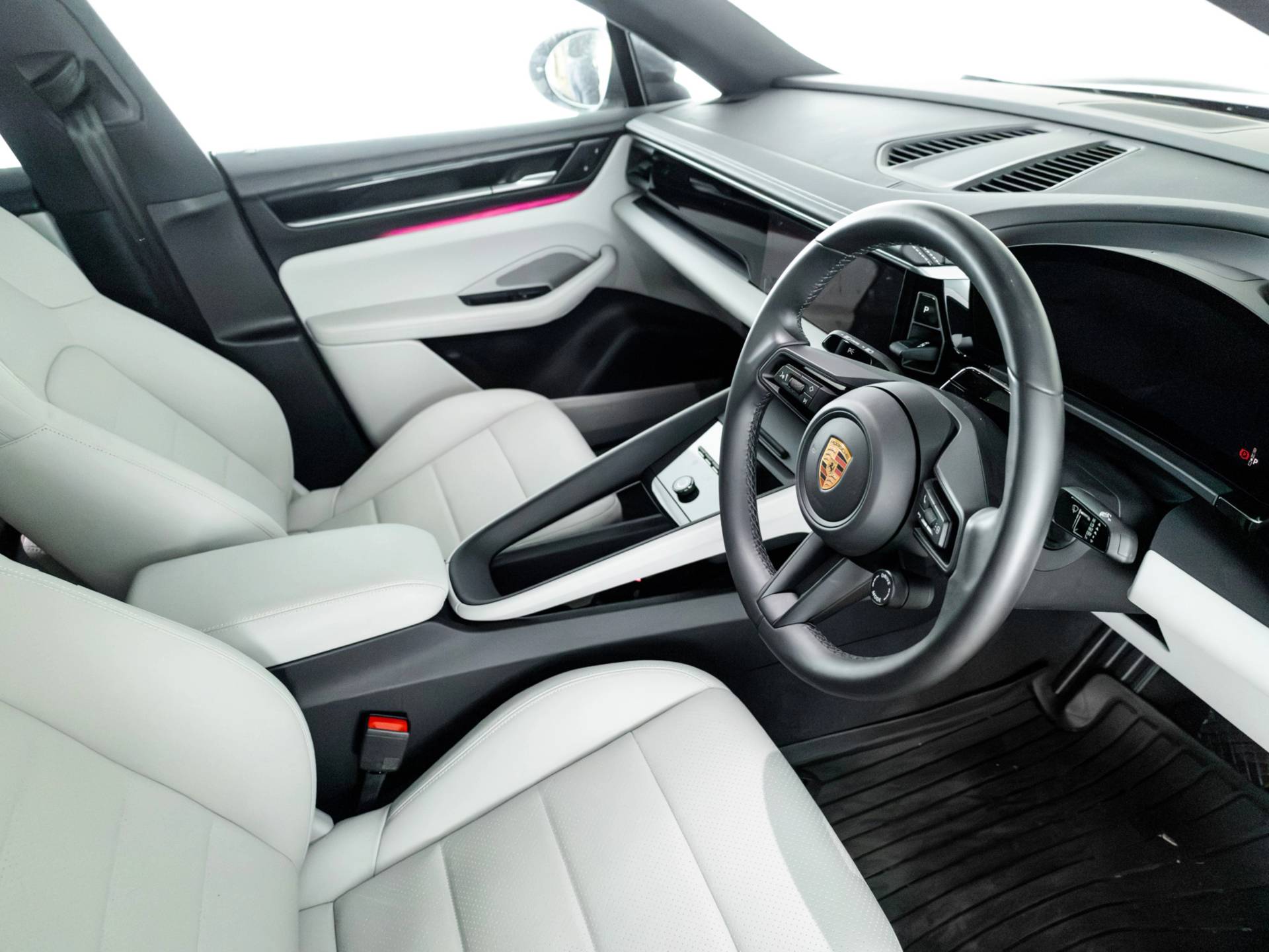 Macan, photo 39 of 39