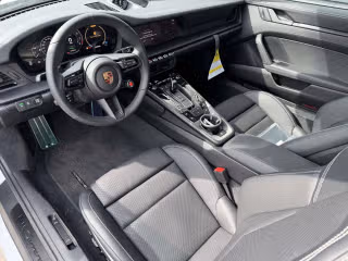 2026 Porsche 911 GTS - Photo 25