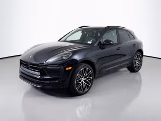 2026 Porsche Macan's photo