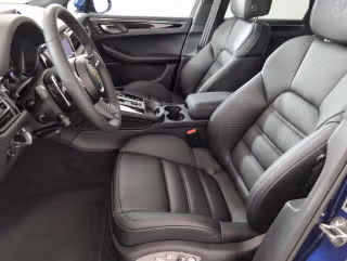 2025 Porsche Macan T - Photo 33