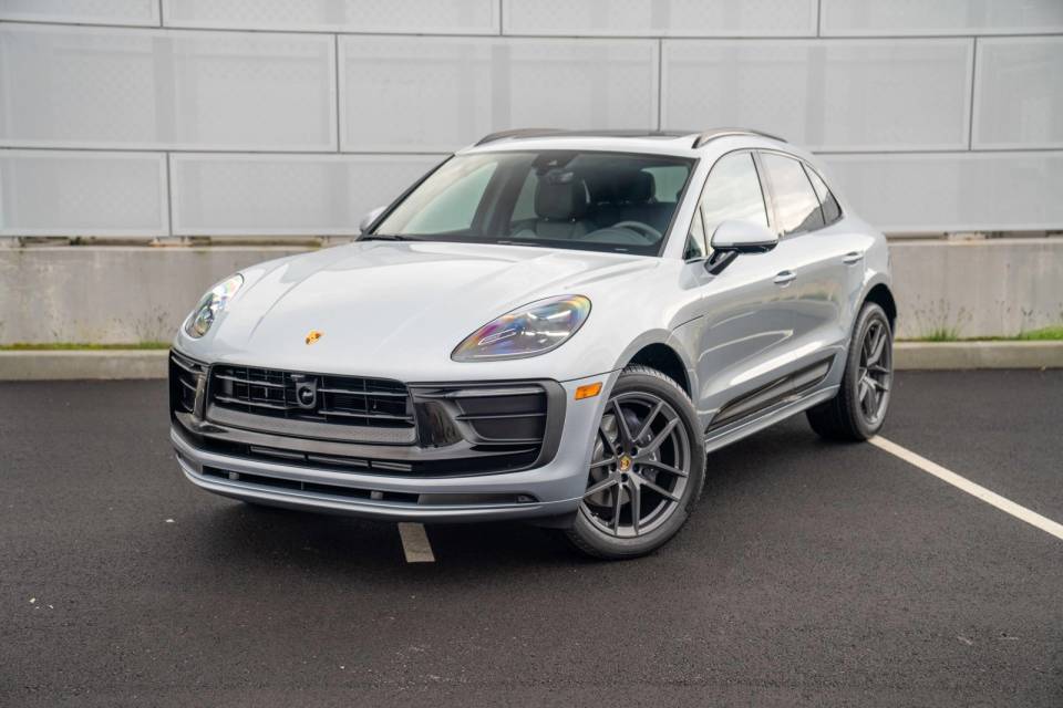 2026 Porsche Macan T