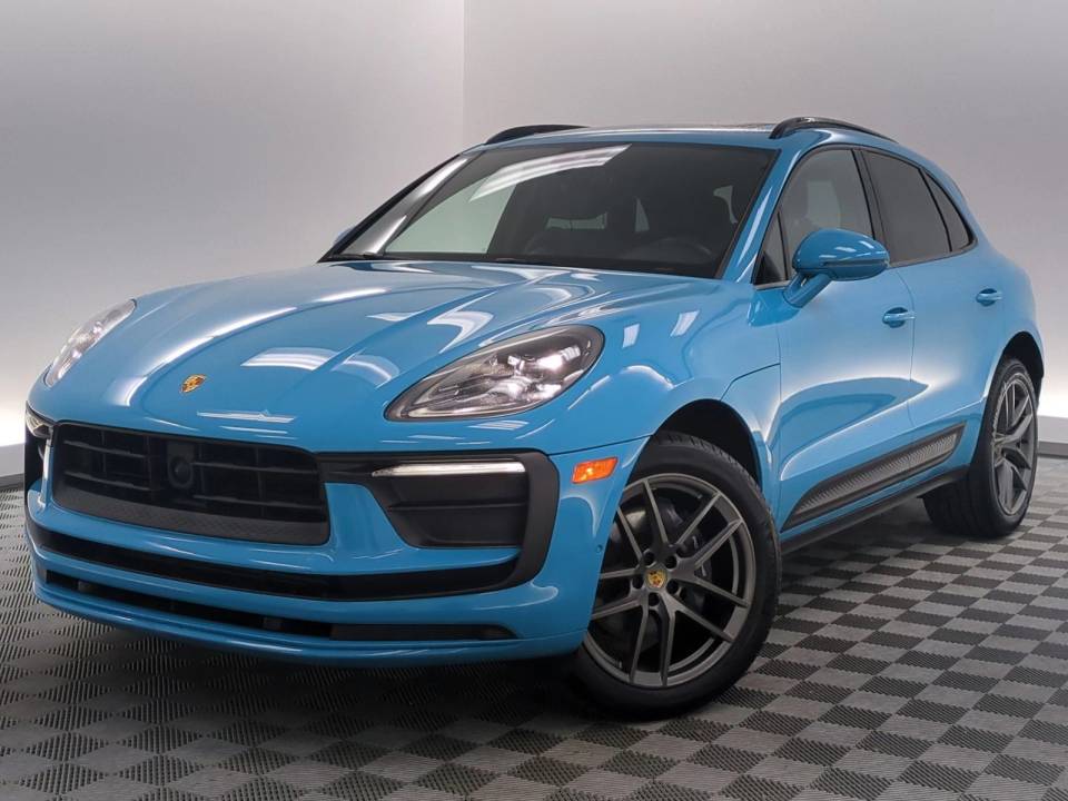 2023 Porsche Macan Base