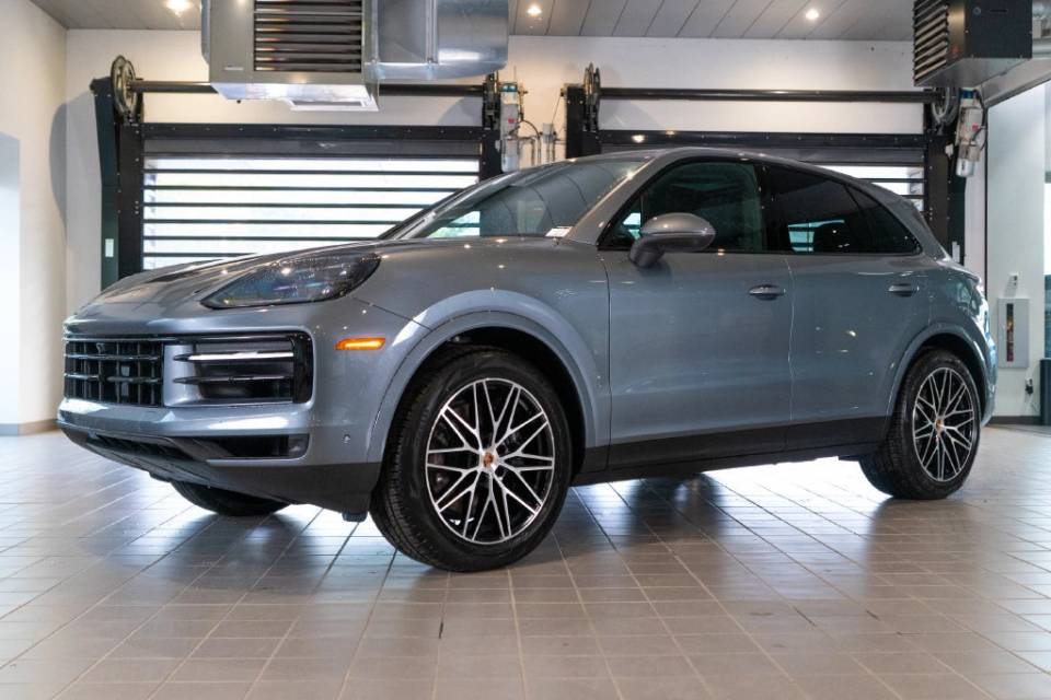 2026 Porsche Cayenne Base