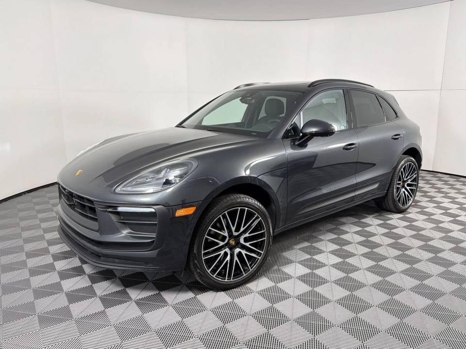 2026 Porsche Macan