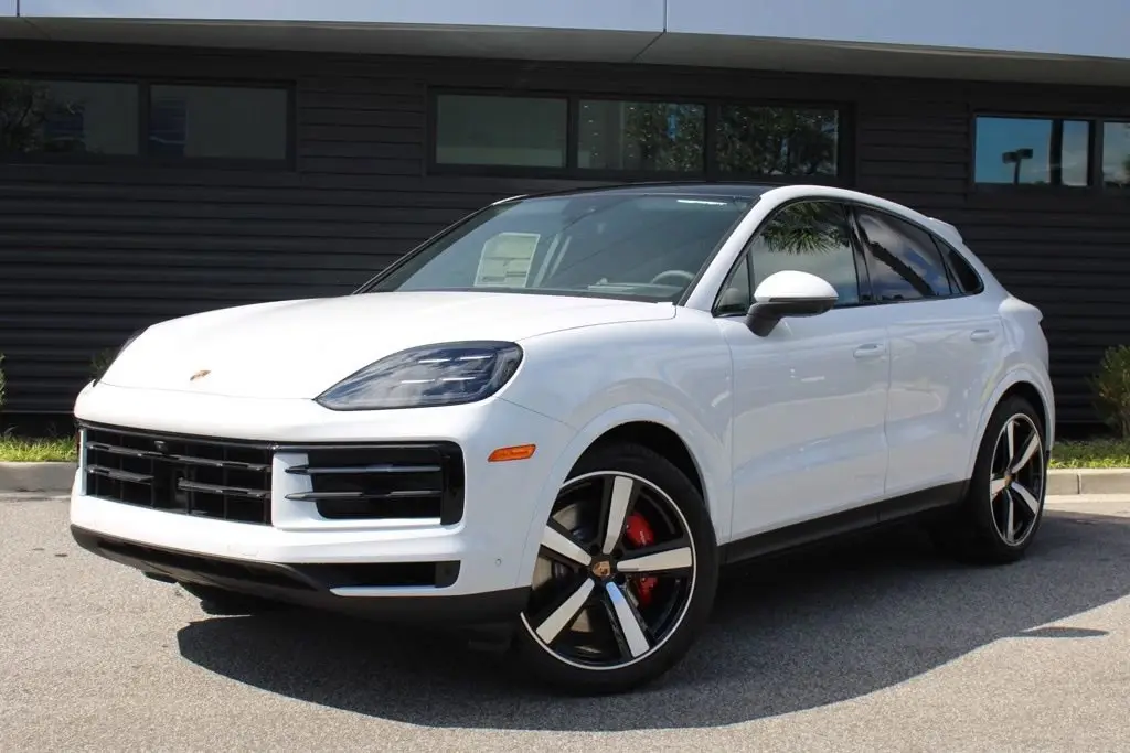 2026 Porsche Cayenne Coup S - Photo 8