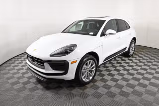 2026 Porsche Macan's photo