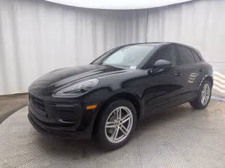 2026 Porsche Macan -'s photo