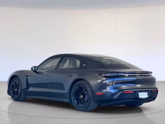 2026 Porsche Taycan S - Photo 18