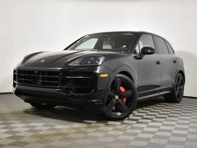 2026 Porsche Cayenne GTS - Photo 6