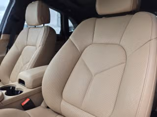 2026 Porsche Macan Base - Photo 33