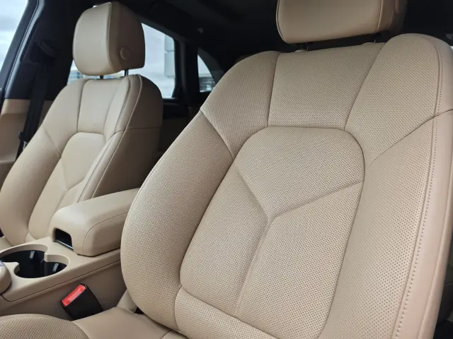 2026 Porsche Macan Base - Photo 38