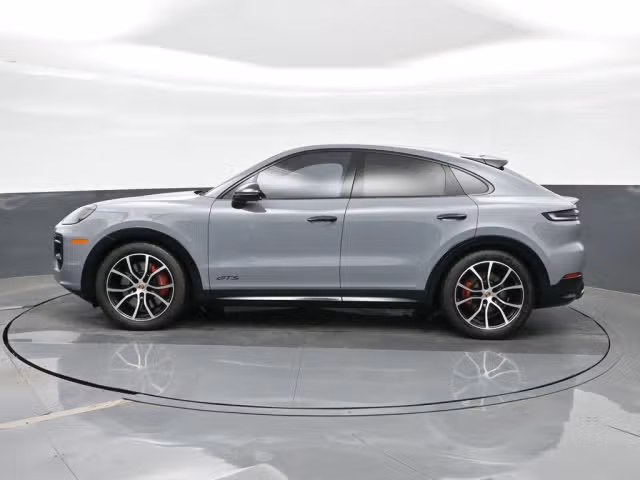 2025 Porsche Cayenne Coup GTS - Photo 10
