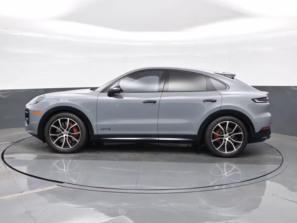 2025 Porsche Cayenne Coup GTS - Photo 11