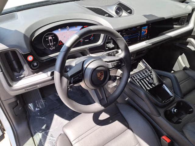 2025 Porsche Cayenne Coup Base - Photo 26