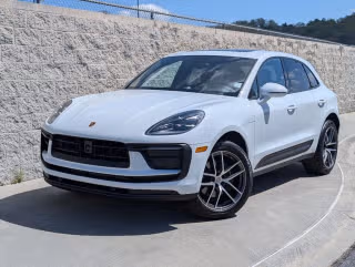 2026 Porsche Macan's photo