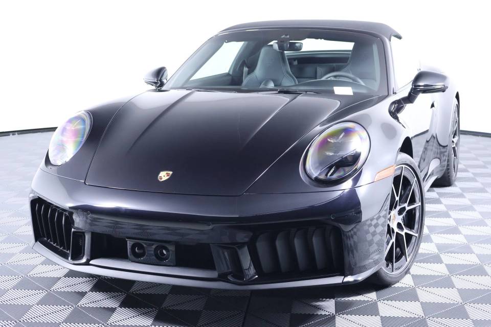 2025 Porsche 911 GTS