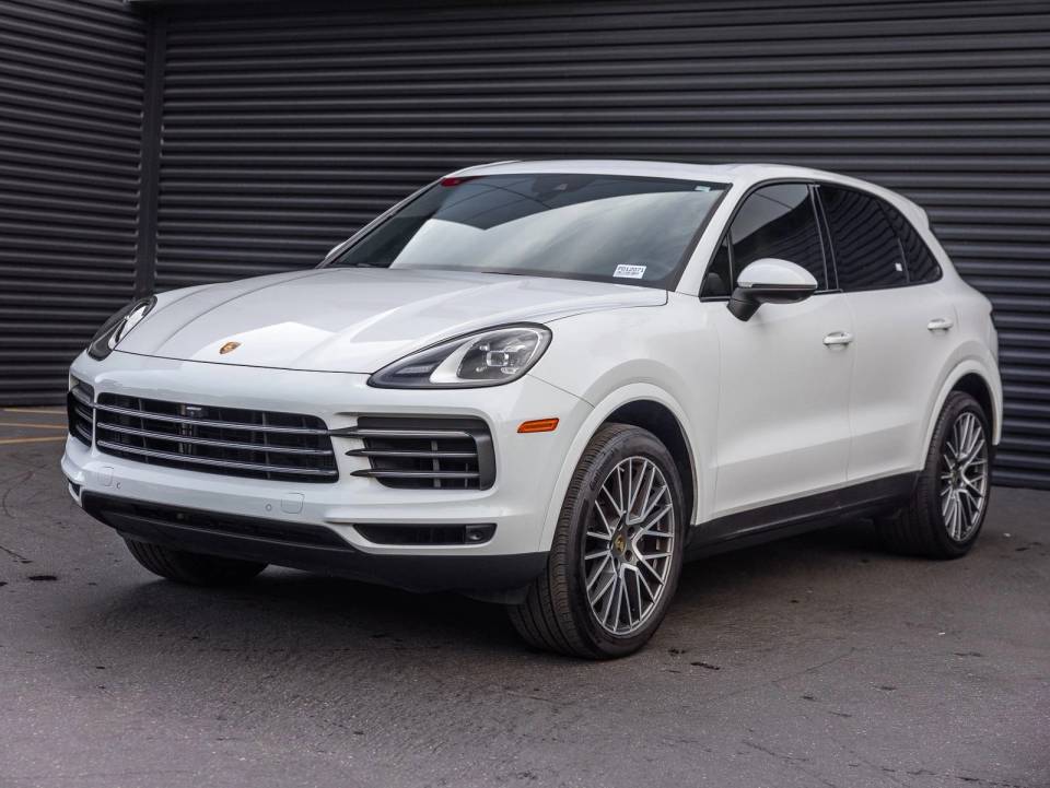 2023 Porsche Cayenne Base