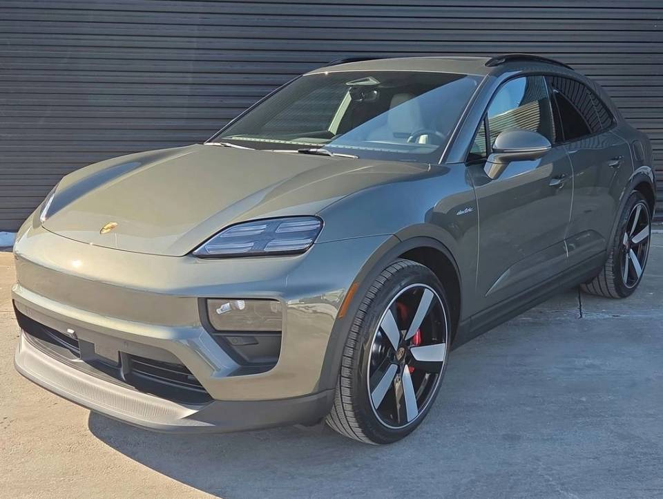 2026 Porsche Macan S