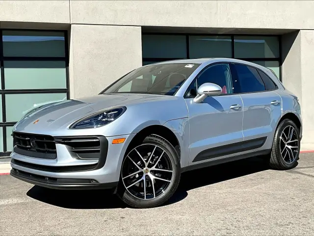 2026 Porsche Macan - Photo 6