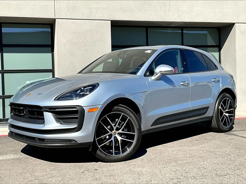 2026 Porsche Macan - Photo 7