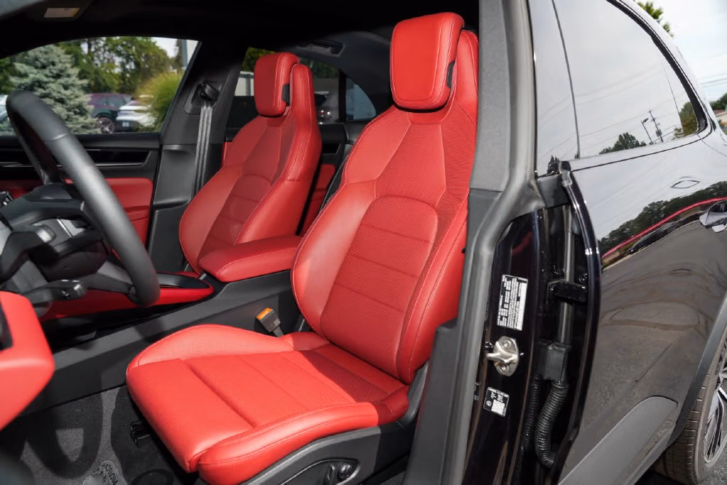 2026 Porsche Macan Base - Photo 36