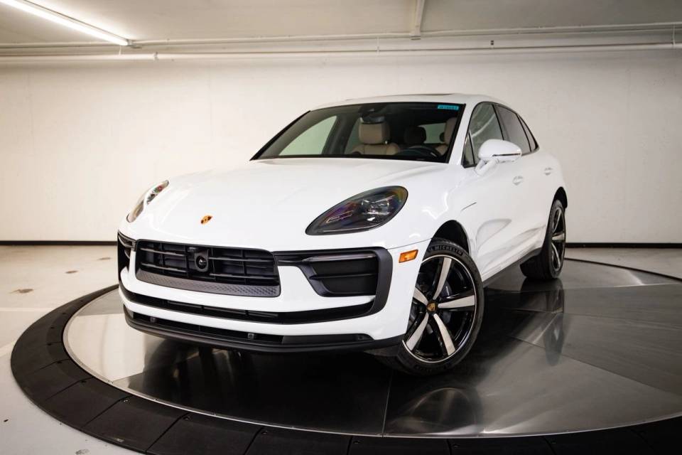 2026 Porsche Macan