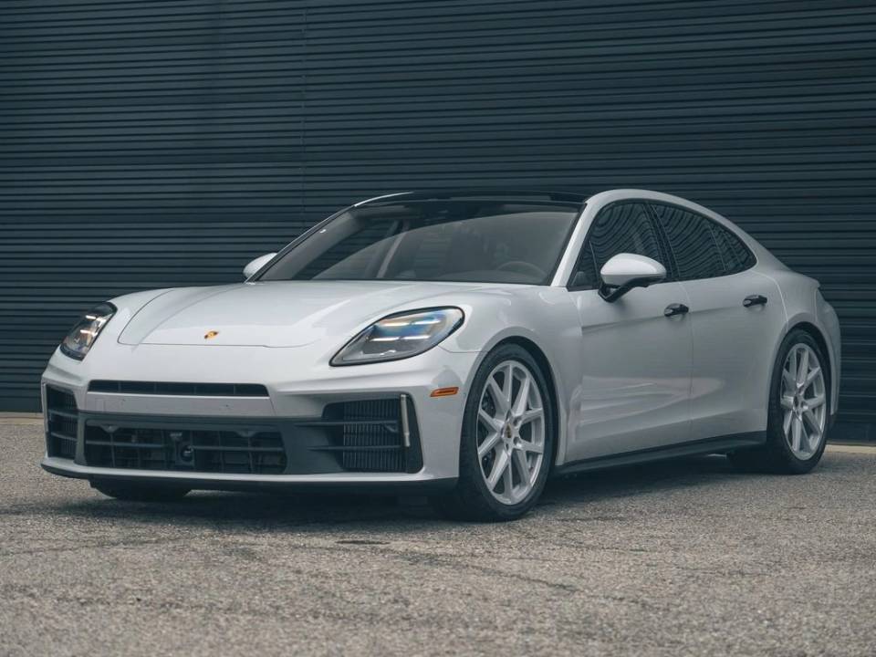2025 Porsche Panamera