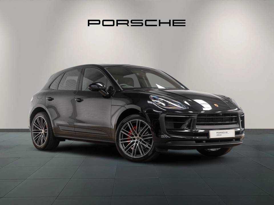 2023 PORSCHE MACAN