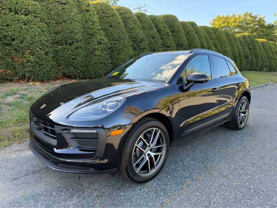 2026 Porsche Macan