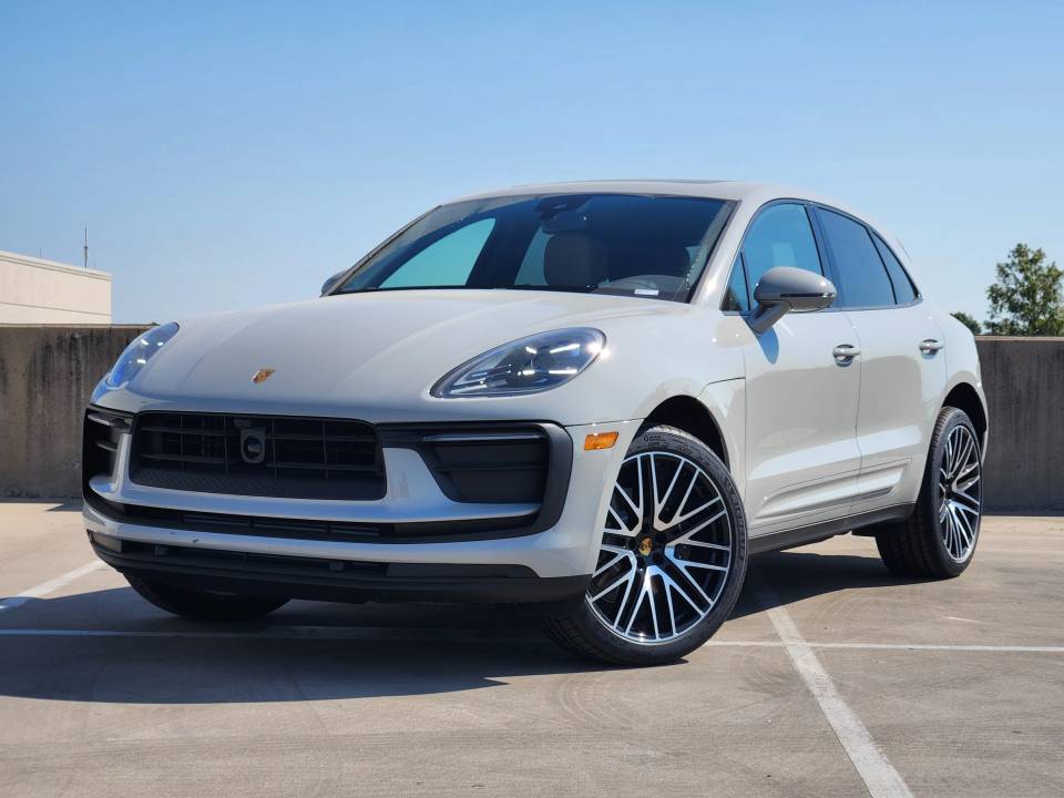 2026 Porsche Macan