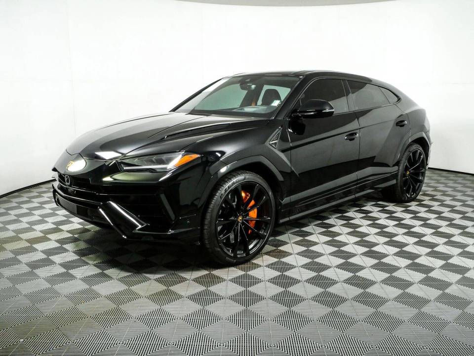 2024 Lamborghini Urus