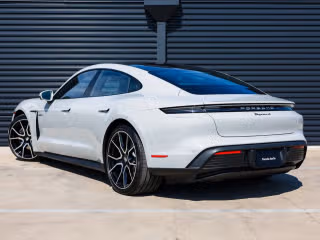 2026 Porsche Taycan Base - Photo 17