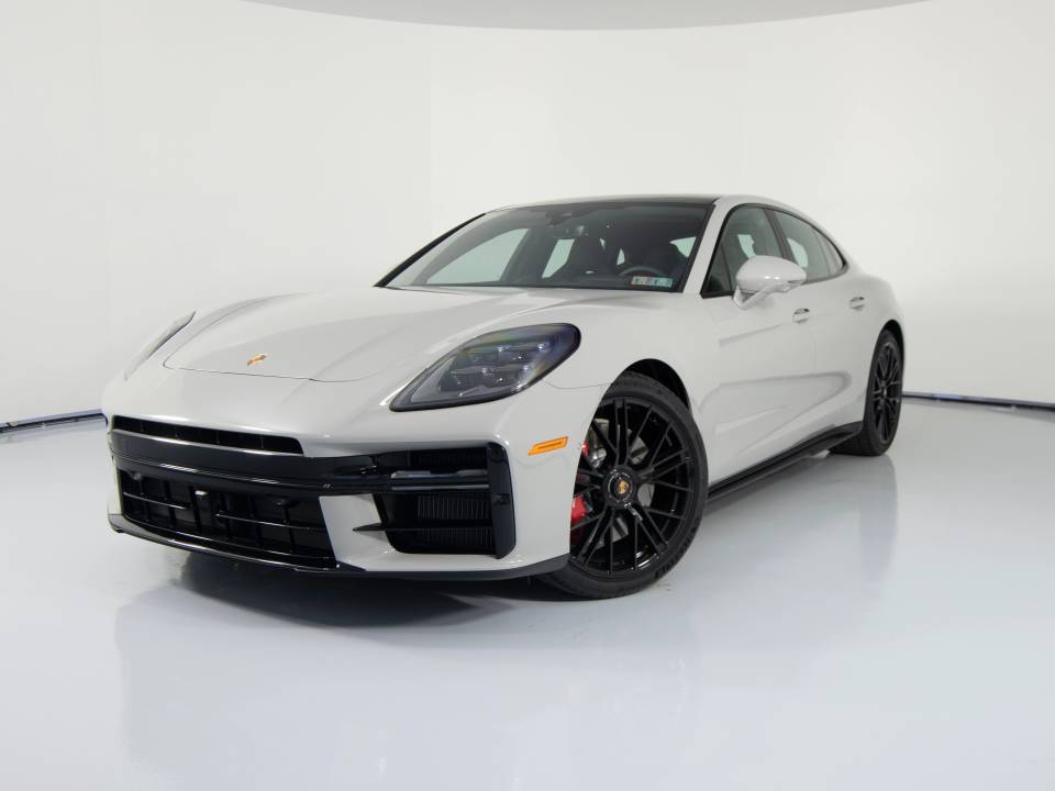 2026 Porsche Panamera