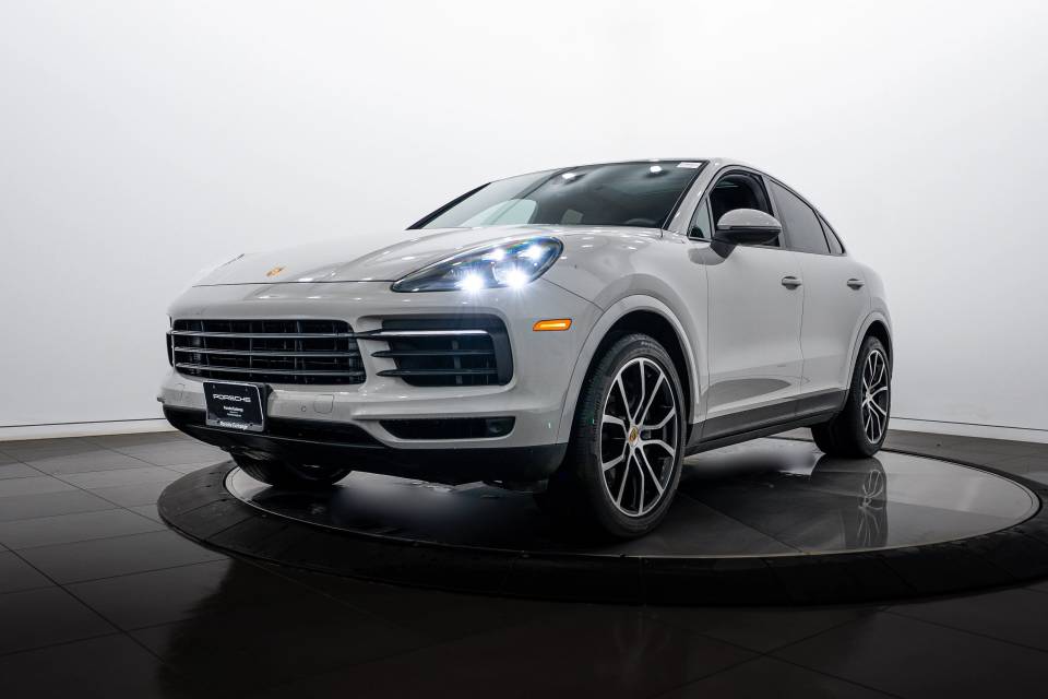 2022 Porsche Cayenne Coup Base