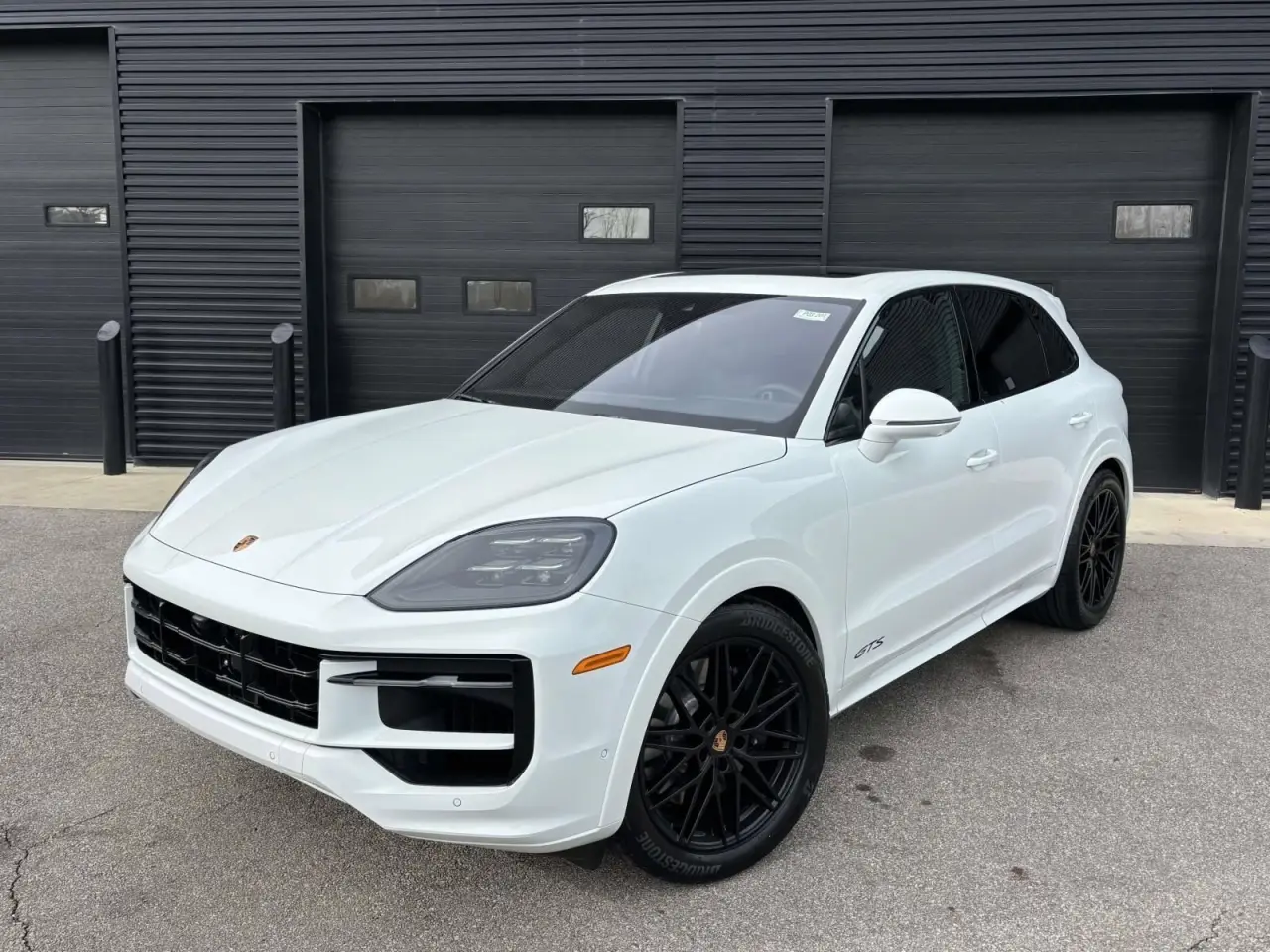 2026 Porsche Cayenne GTS - Photo 8