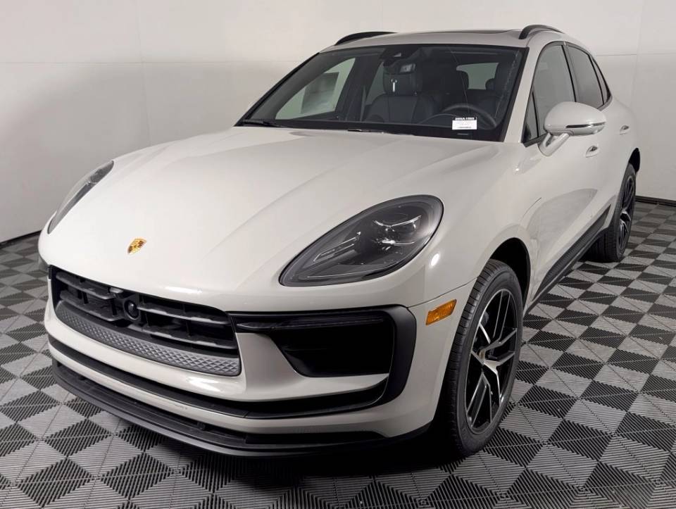 2026 Porsche Macan