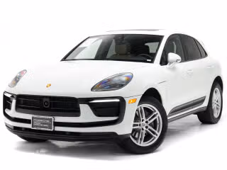 2025 Porsche Macan's photo