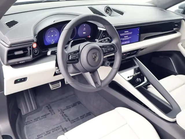 2026 Porsche Macan Turbo Electric - Photo 30
