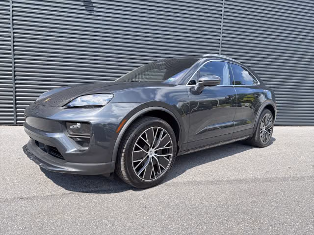 Used 2025 Porsche Macan Base with VIN WP1AA2XA1SL000193 for sale in Mechanicsburg, PA