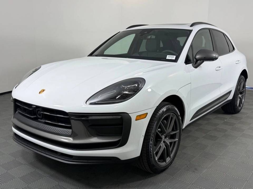 2026 Porsche Macan T