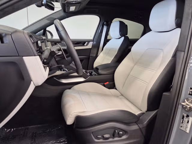 2026 Porsche Cayenne Coup Turbo E-Hybrid - Photo 34
