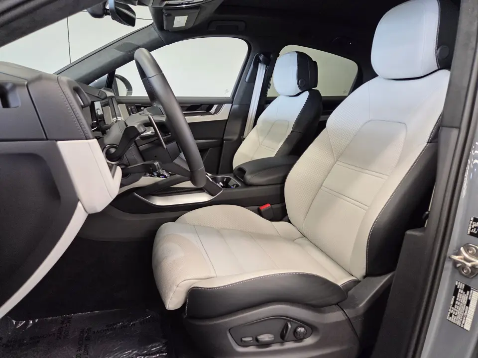 2026 Porsche Cayenne Coup Turbo E-Hybrid - Photo 39